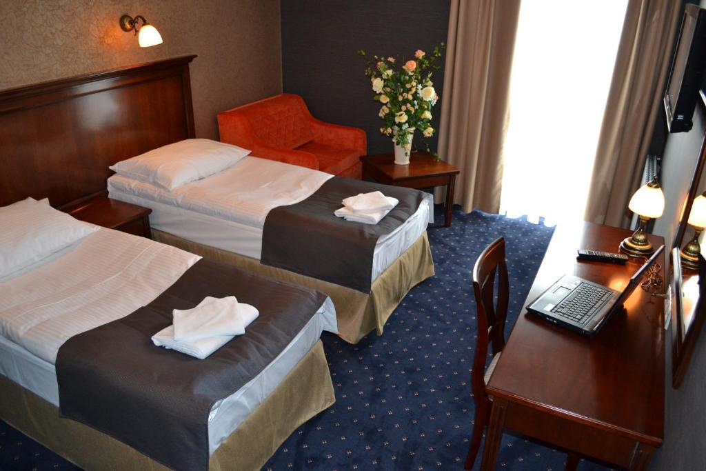 Borowinowy Zdroj Hotel Wellness Spa & Conference Suprasl Luaran gambar